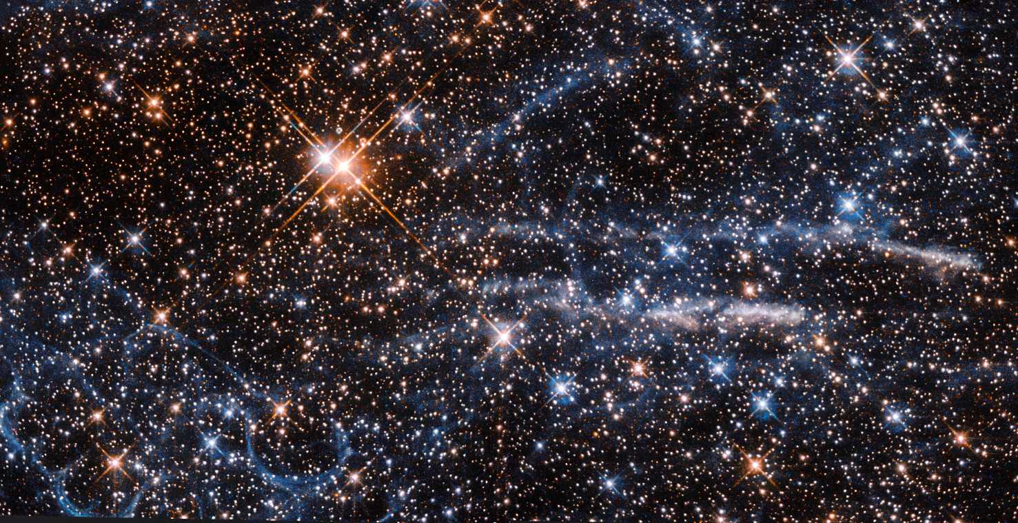 Туманность Тарантула, Туманность Соты и космические "пузыри"
